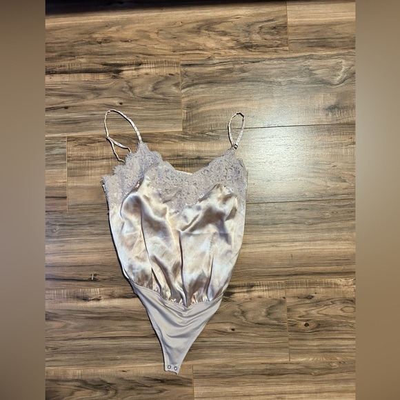 Abercrombie and fitch bodysuit top - Picture 1 of 3